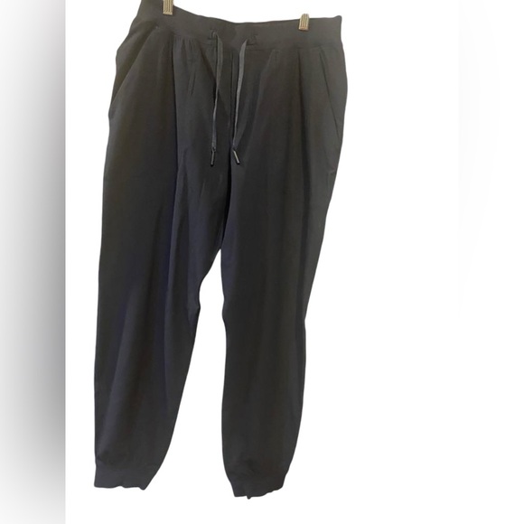 NWT Lululemon ABC joggers Size M